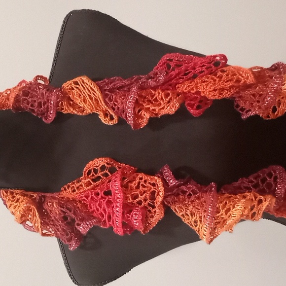 Handcrafted Scarf - Picture 1 of 3